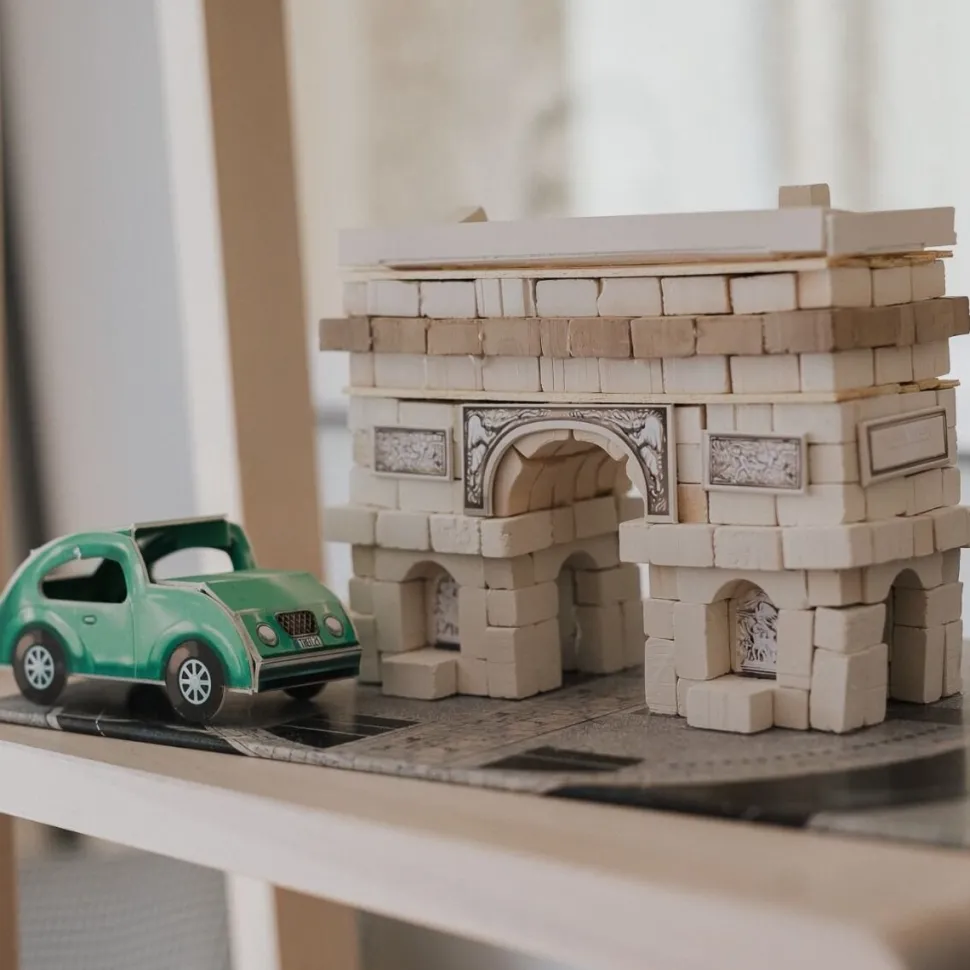 Brick Trick Travel - Łuk Triumfalny