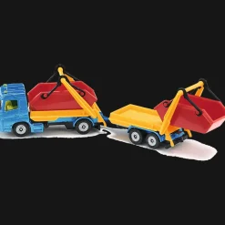 Ciężarówka z pojemnikiem i przyczepą