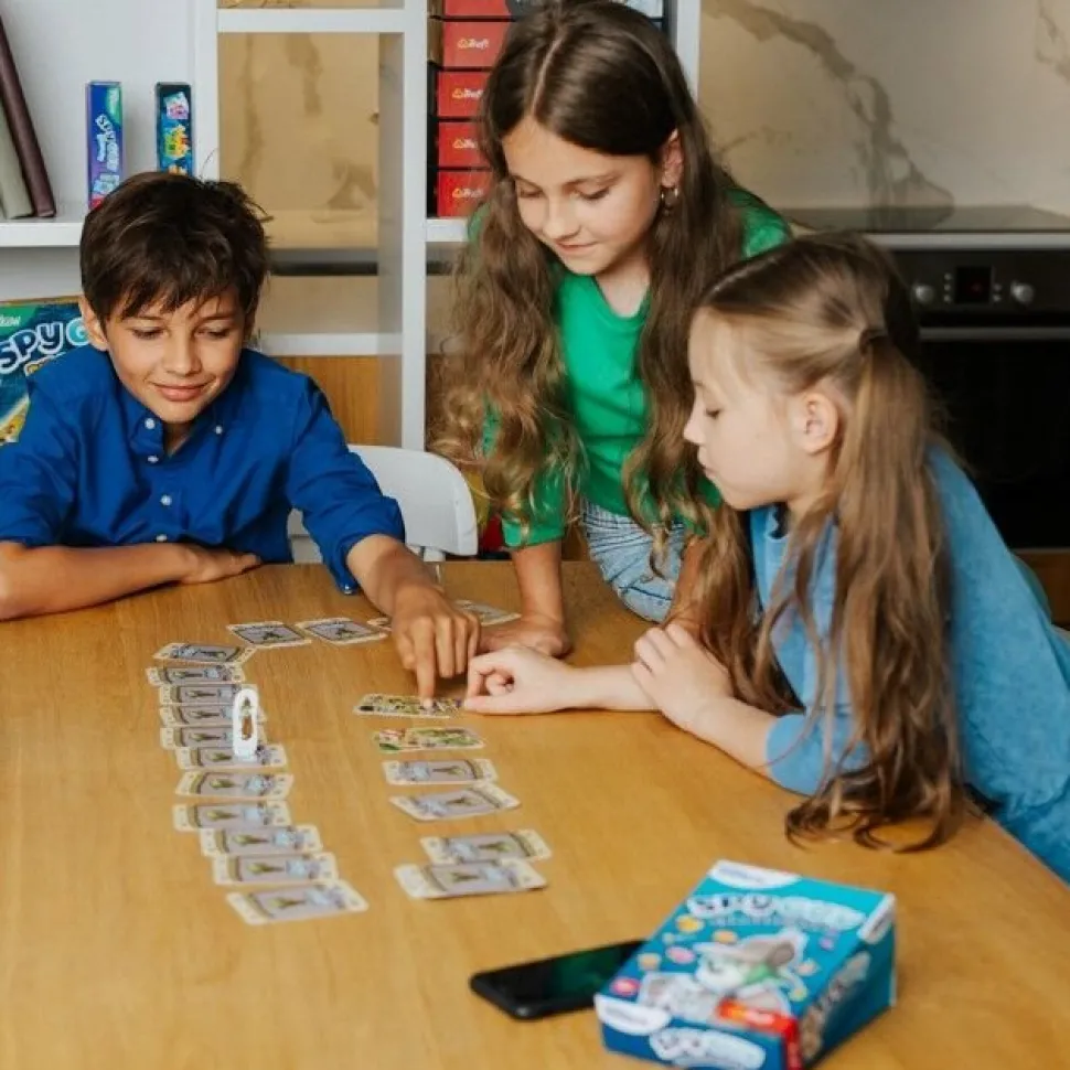 Gra karciana Spy Guy