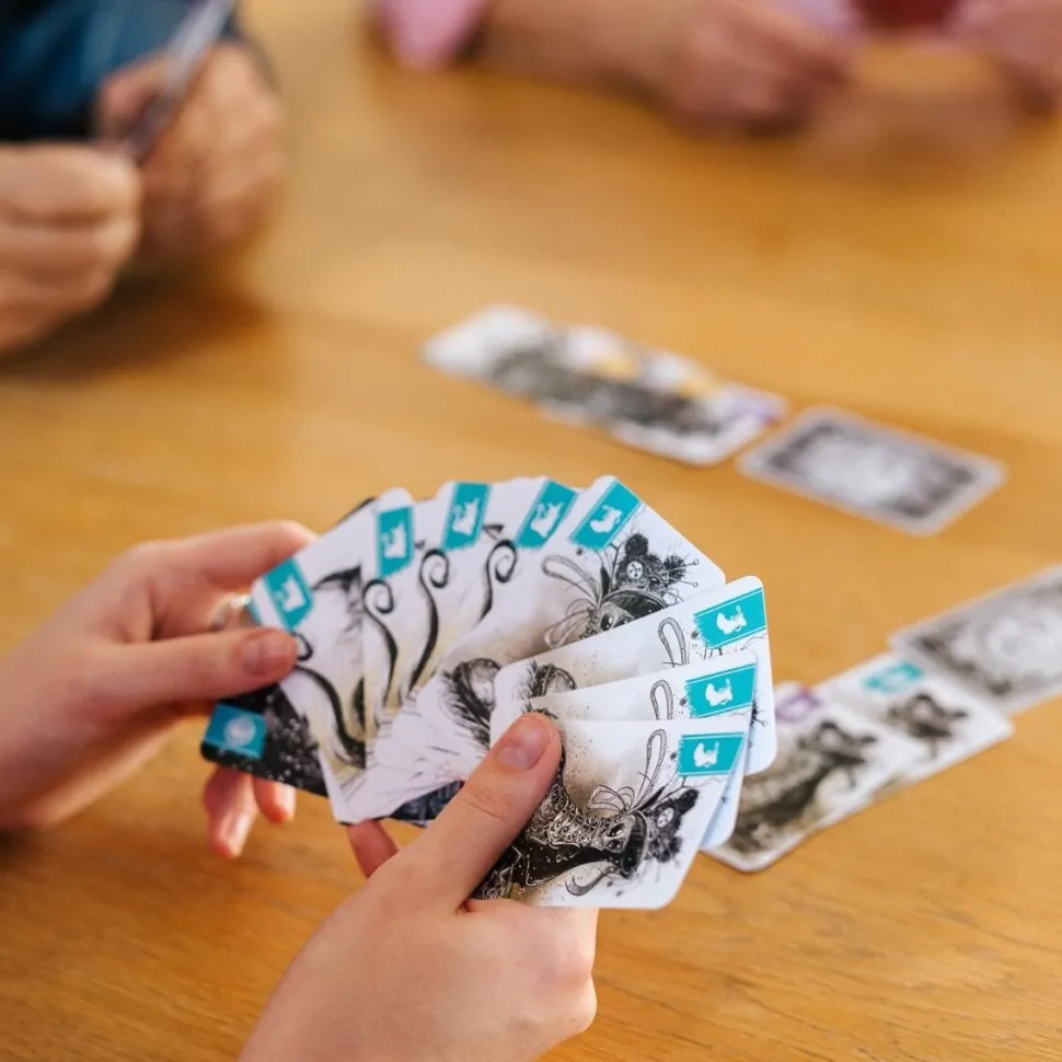 Gra karciana Szepty na strychu