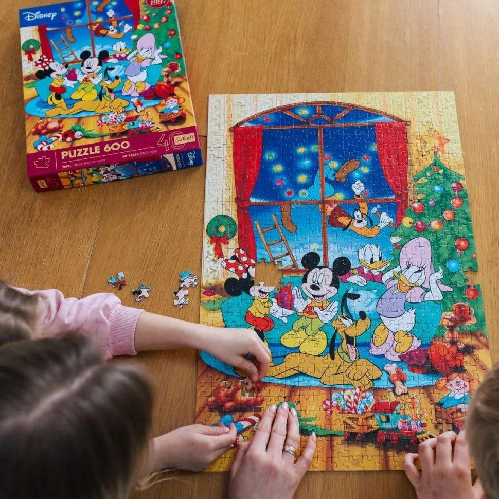 Puzzle 600 el. 40-lecie Trefl - Myszka Miki i Przyjaciele - Święta