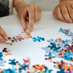 Puzzle Crazy Shapes 600 el. Oko w oko z tygrysem