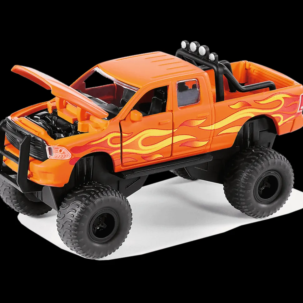 RAM 1500 z oponami balonowymi