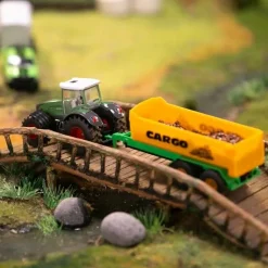 Siku Farmer - Traktor Fendt z podnośnikiem