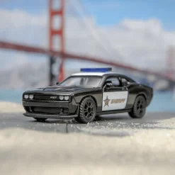 Siku MAGENTA - Dodge Chellenger SRT pojazd szeryfa