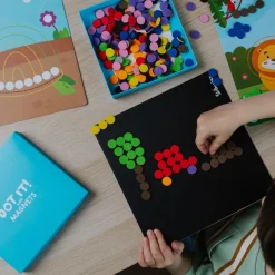 Zestaw kreatywny Skillmatics, Dot it! With Magnets: Świat Zwierząt